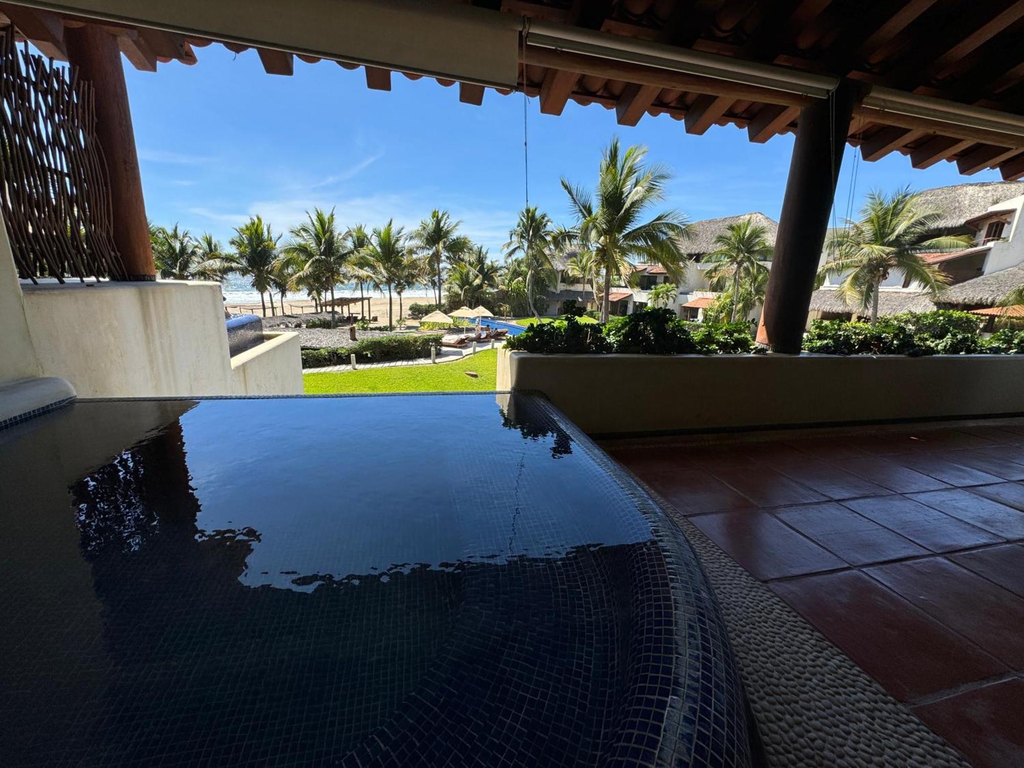 Residences At Las Palmas Zihuatanejo Exterior foto