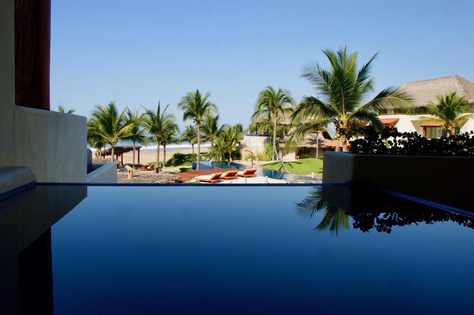 Residences At Las Palmas Zihuatanejo Exterior foto