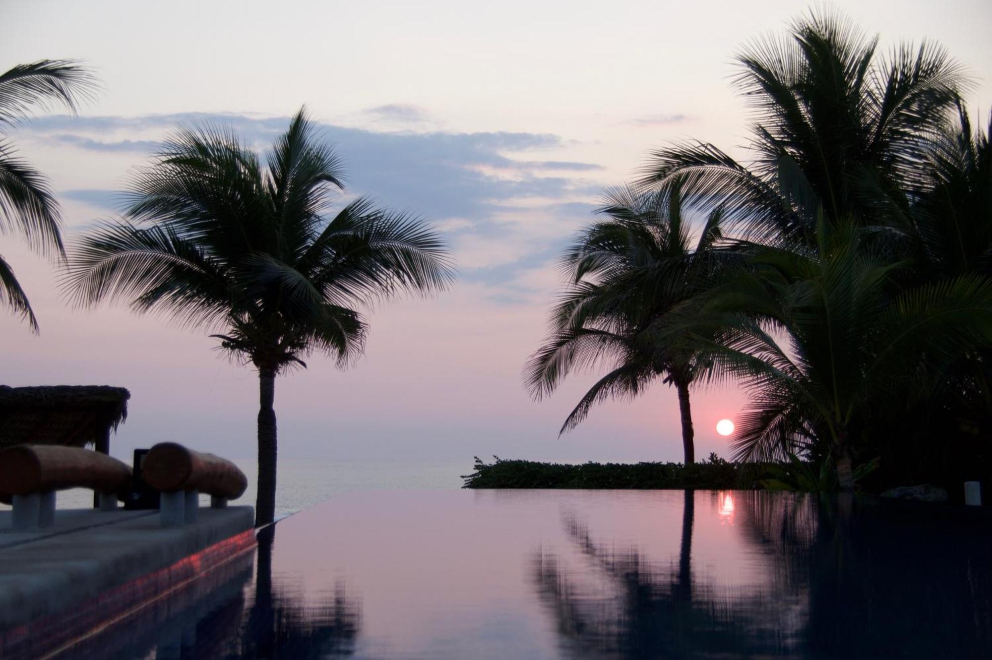 Residences At Las Palmas Zihuatanejo Exterior foto